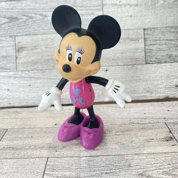 Vintage 2011 Disney Snap n ‘Style Minnie Mouse Mattel Figure And Shoes - Picture 9 of 9